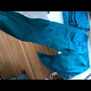 Dickies M scrub set (1 top, 2 bottoms) Hunter Grn